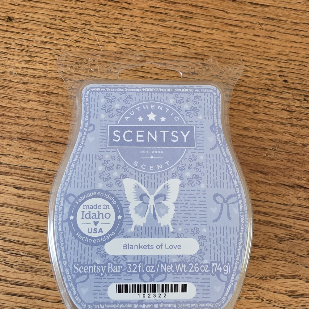 Scentsy Blankets of Love Wax Bar - Lavender Blue
